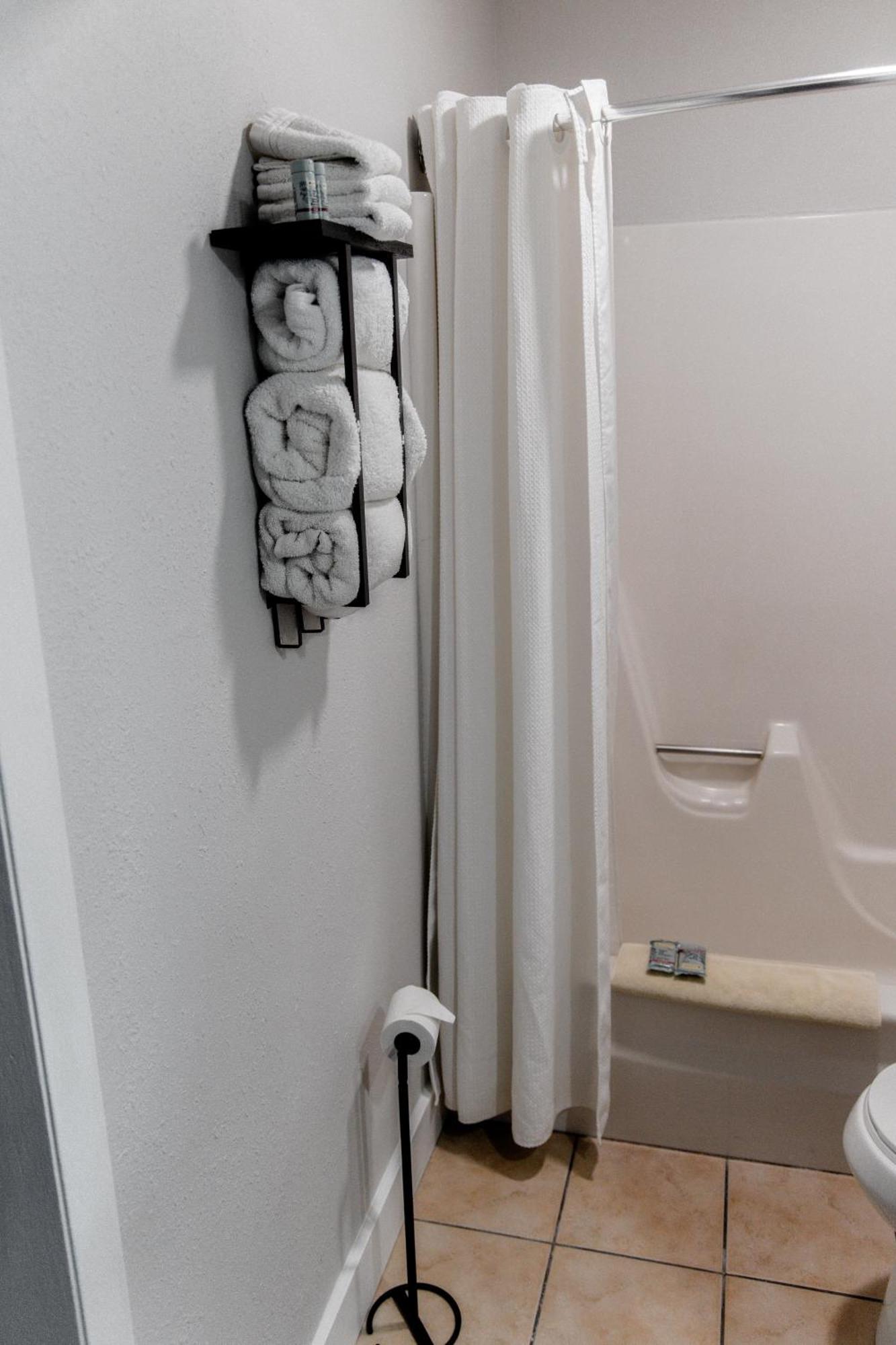 Hotchkiss Inn Motel Екстериор снимка