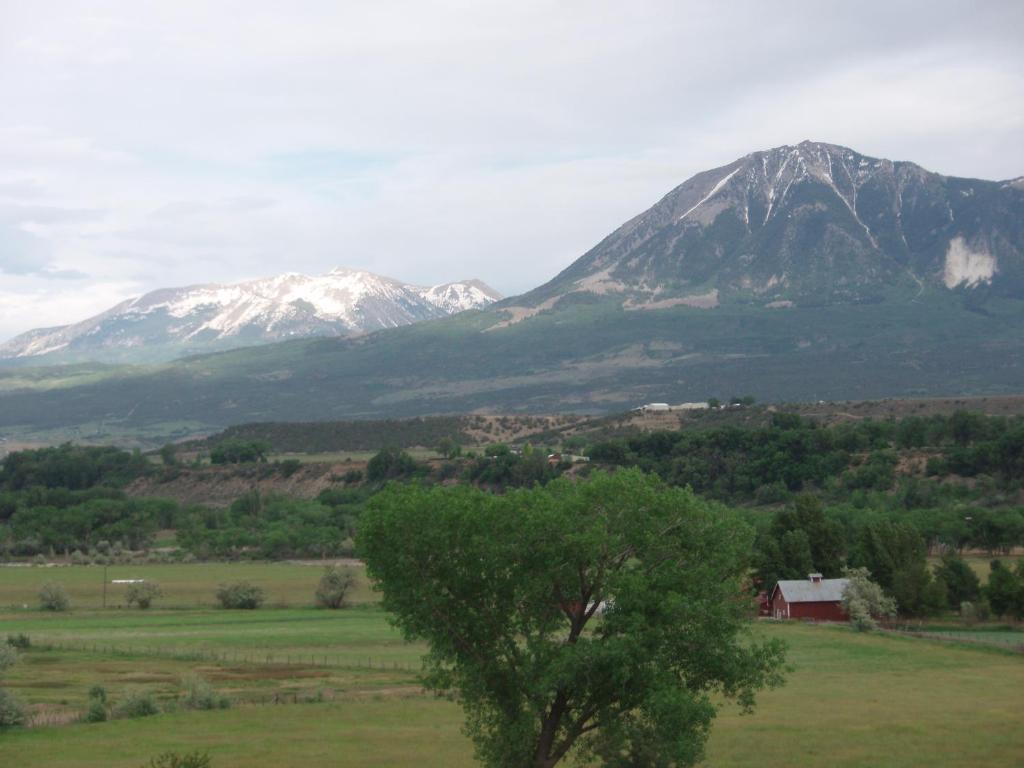 Hotchkiss Inn Motel Екстериор снимка