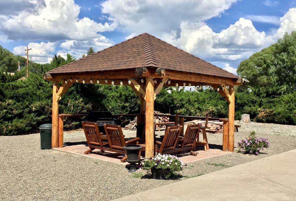 Hotchkiss Inn Motel Екстериор снимка
